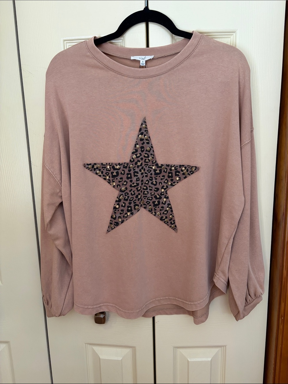 Leopard Star Pullover Sweatshirt - Tan